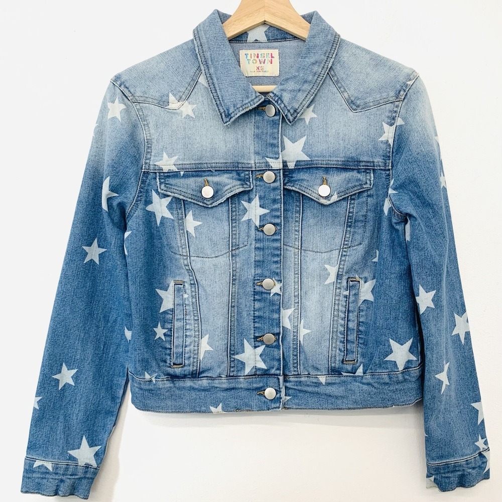 Tinsel Town  Star Print Denim Trucker Jacket Women  XS Light Wash Blue Celestial
